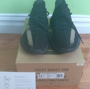 Yeezy 350 v2 olive